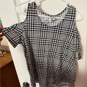 Cato Black and White Gingham Cold-Shoulder Tee